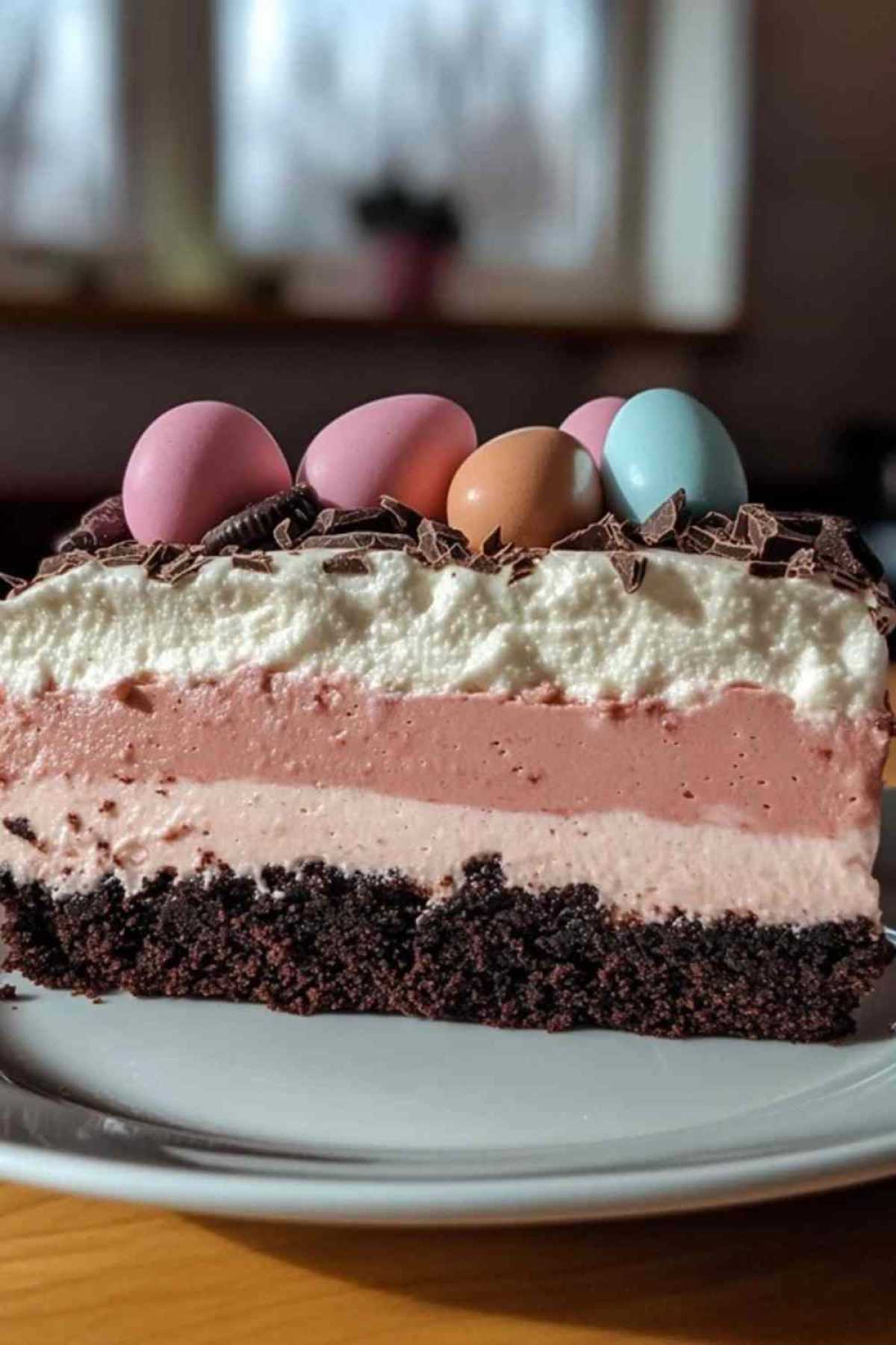 Paastaart met aardbeien en chocolade