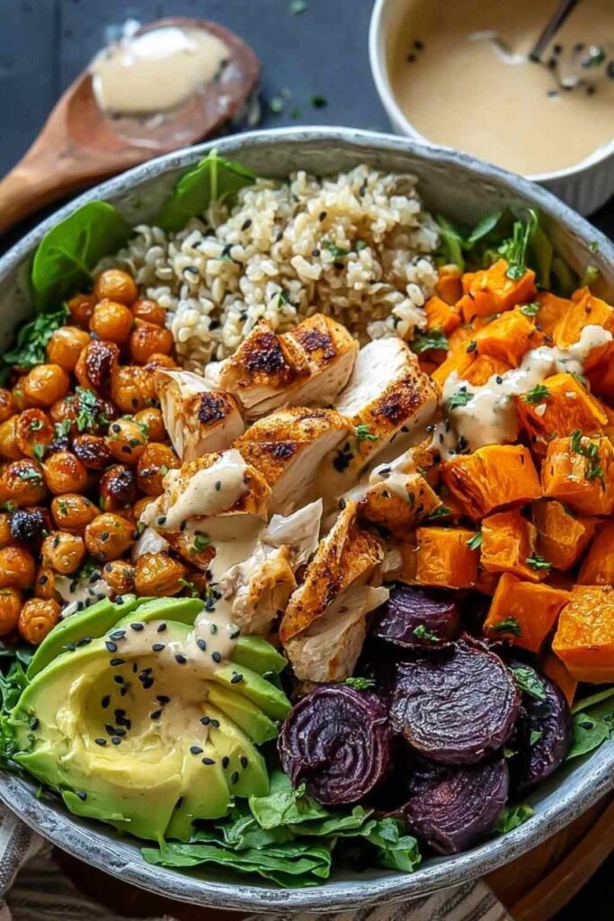 Hähnchen Sweet Potato Buddha Bowl