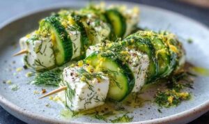 Gurken-Feta-Spieße mit Dill