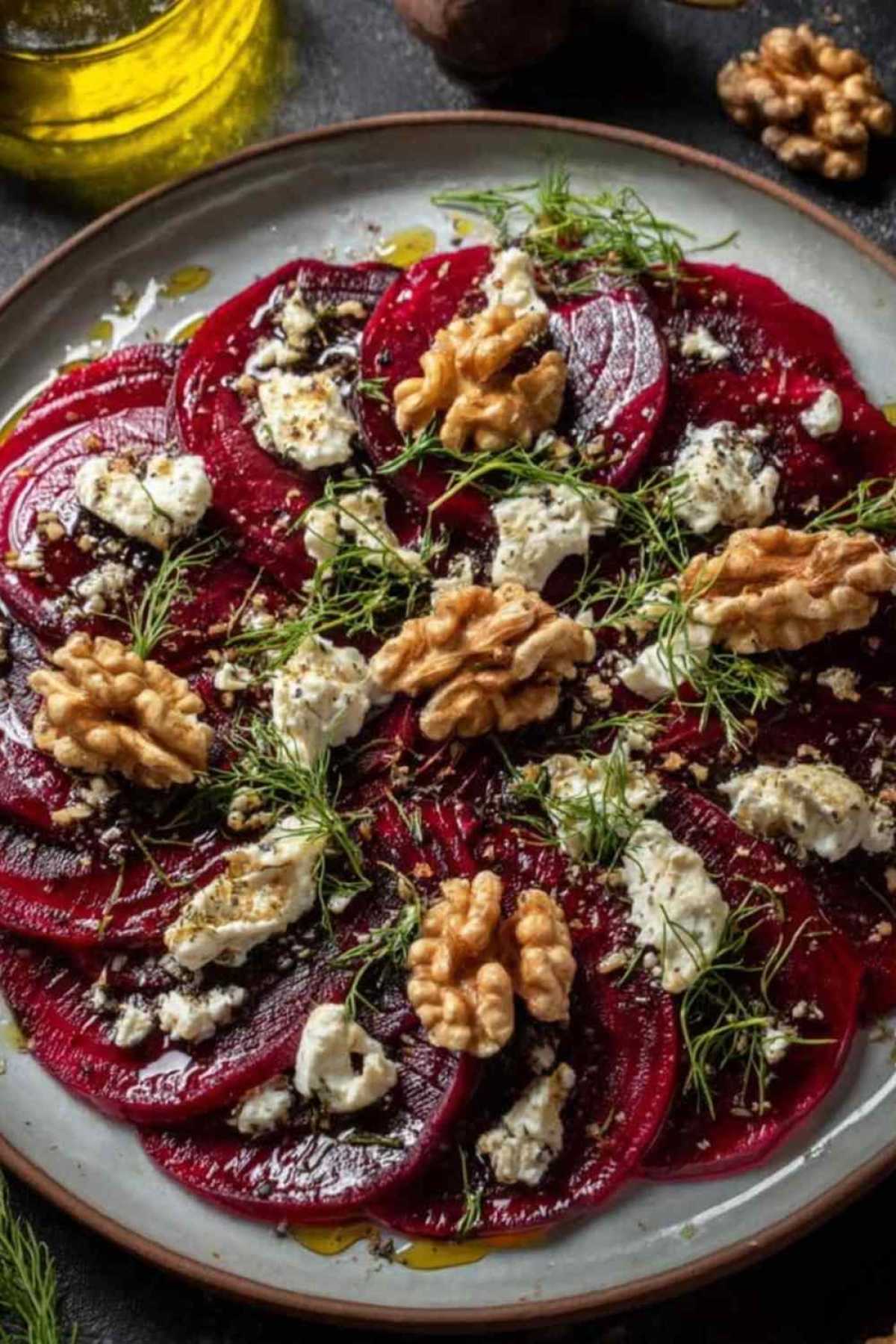 Rote-Bete-Carpaccio mit Ziegenkäse