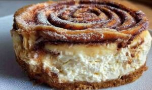 Zimtschnecken Käsekuchen mit Frischkäse (1)